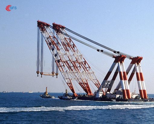 underwater salvaging image